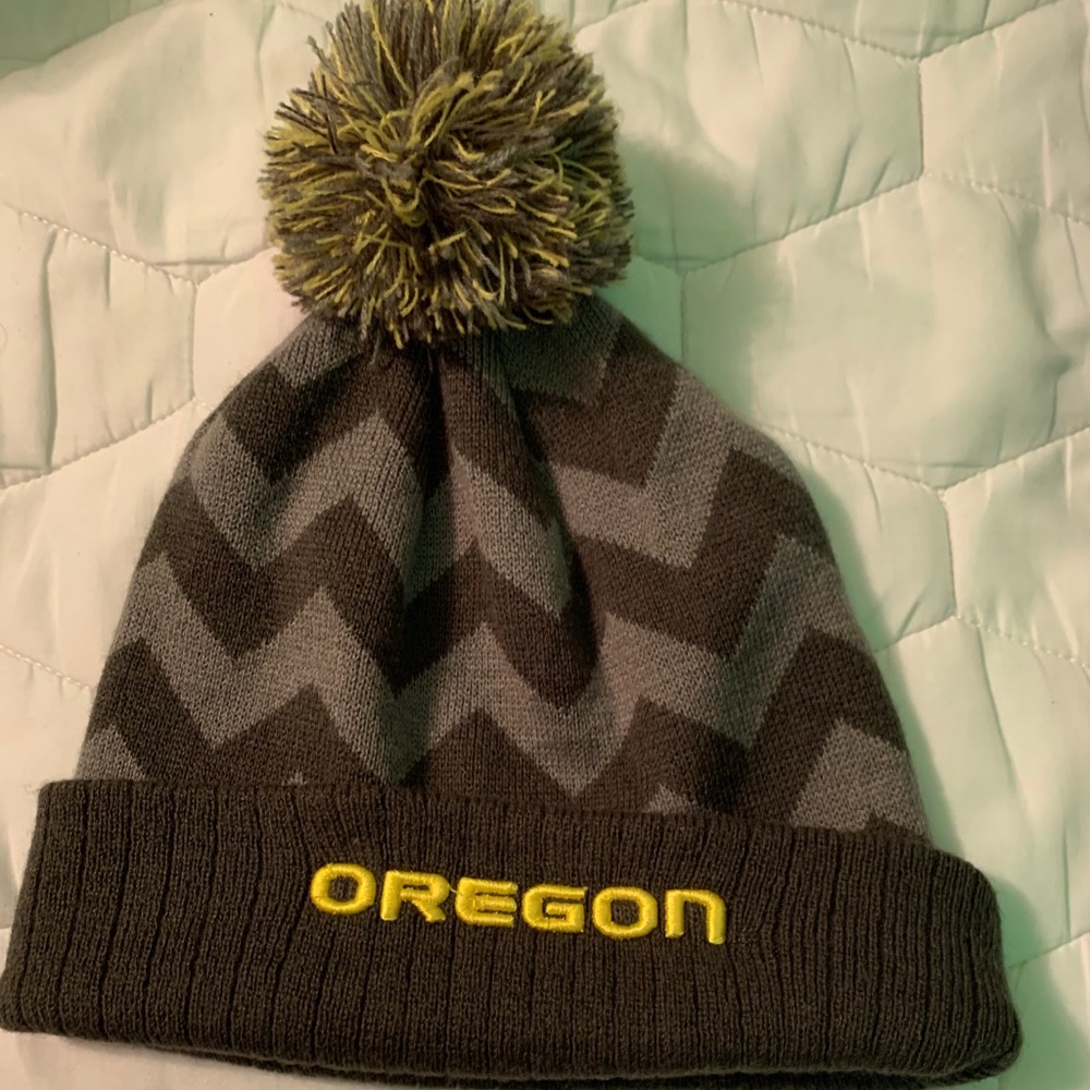 OREGON DUCKS BEANIE